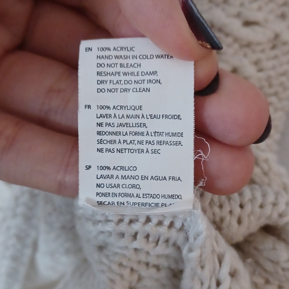 ⛔SOLD⛔Loose Knit Cream Sweater - Picture 5 of 12